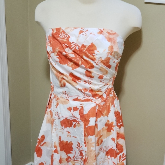 Dress - Picture 2 of 5